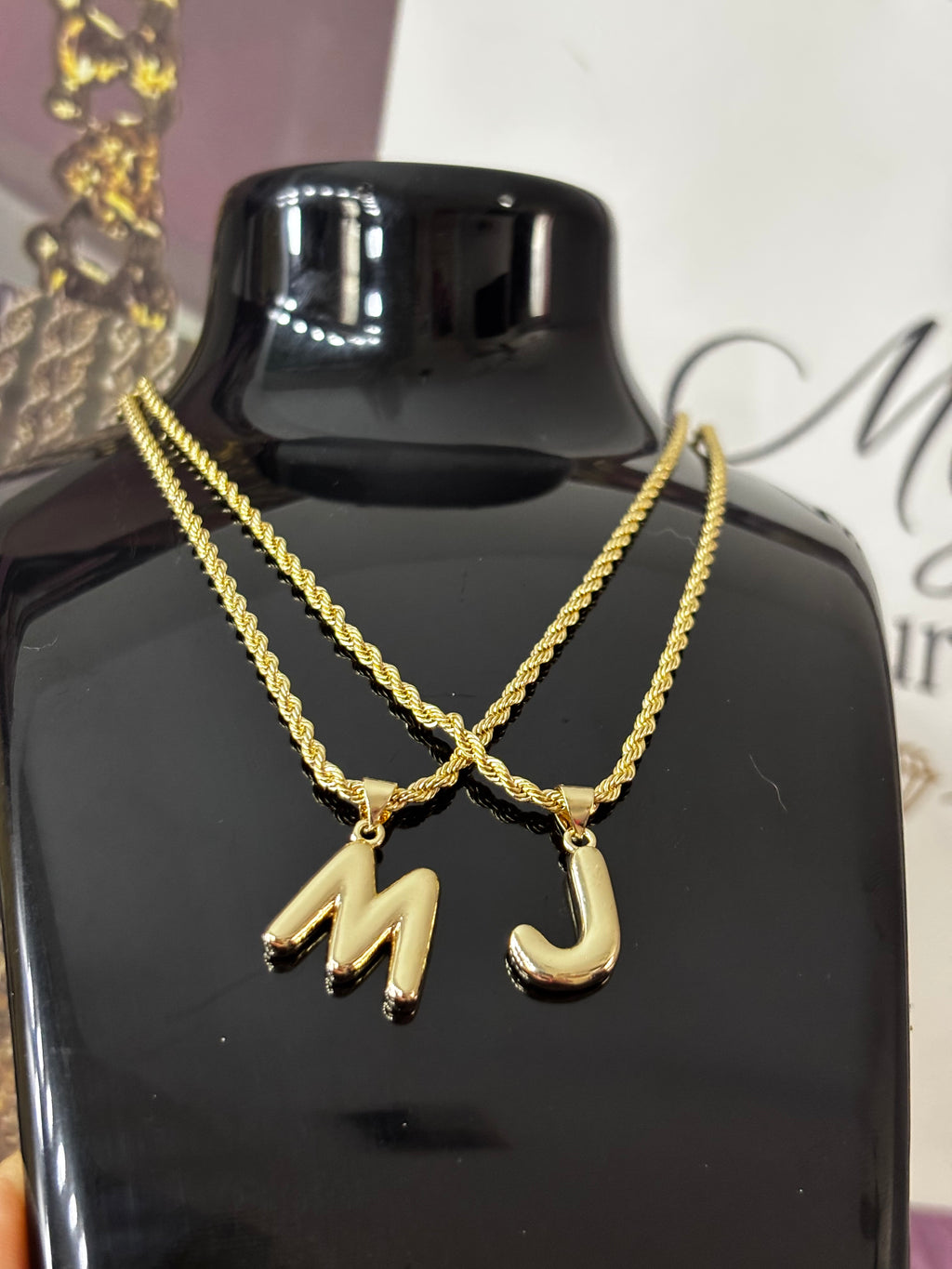 Bubble Letter Chain (A-Z)